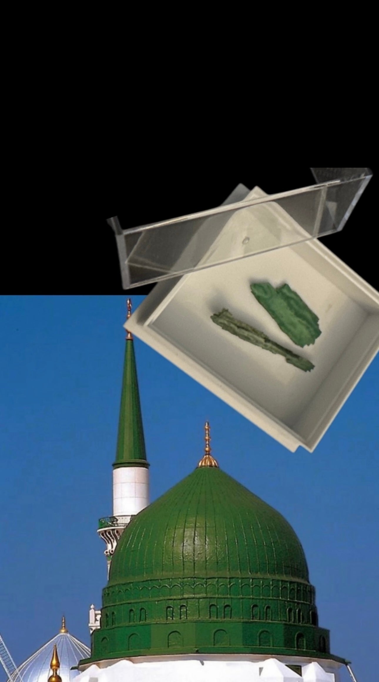 Green paint of dome of Prophets ﷺ Mosque Madina