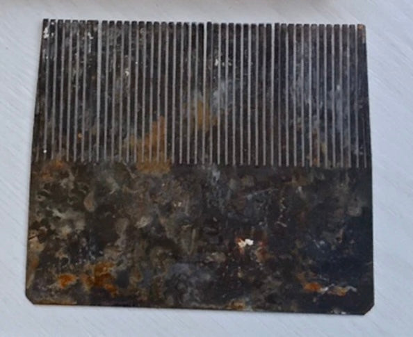 Wooden comb of Abdul Qadr Gilani RA certified