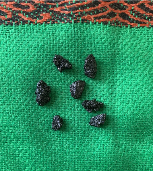 Islamic Hajr  E Aswad Stone Cement Tar 8Pieces